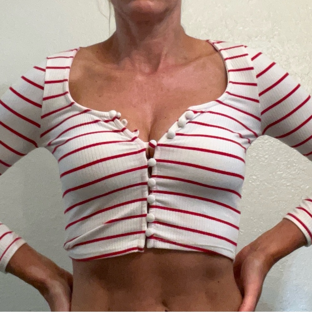 Striped Button Up Croptop - Picture 2 of 3